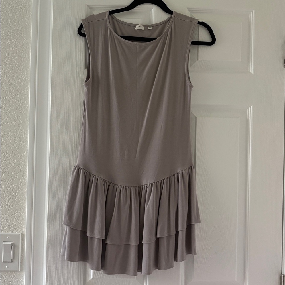 Aritzia Tiered Dress in Gray, wilfred brand - Picture 2 of 2